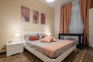 Fieno - Genoa Historic Center and Aquarium