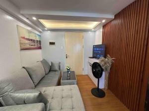 Cozy RC 2BR w loft Netflix Prime KTV Games