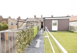 Brandon Apartment in Town Centre with parking