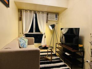 2 Bedroom Unit In IT Park - Good for 5pax