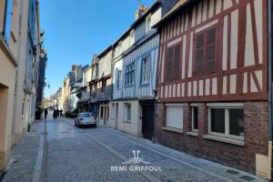 Appartements Le Sejour Honfleurais 3 Duplex with Local Charm City Center 4 Guests : photos des chambres