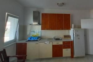 Apartments by the sea Kustici, Pag - 9360