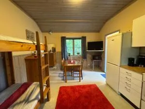 Stuga på en vacker campingplats - Kårböle