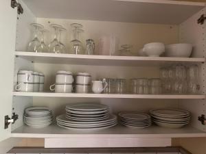 Stuga på en vacker campingplats