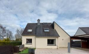 Maison avec piscine chauffée