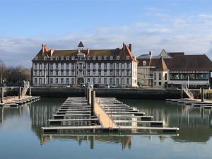 Charming flat middle of Trouville, 150m from beach