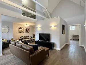 A Cozy Magical Retreat at Knightwood Oak, New Forest - 托顿