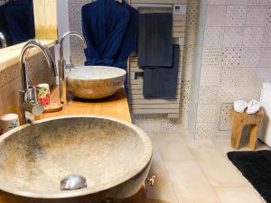 Maisons d'hotes Origines : Chambre Double Deluxe avec Baignoire