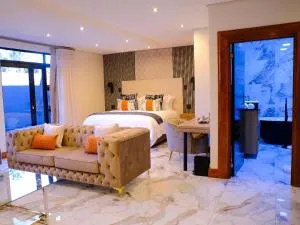 The Luxury Capital Square - 弗里尼欣