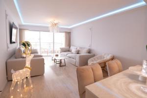 2-bedroom luxurious apartment with balcony and parking