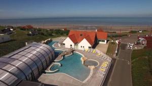 Mobil home au bord de la mer, vue sur la mer camping de la falaise à Equihen-Plage