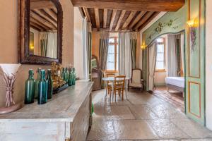 Hotels Hotel De La Beursaudiere : photos des chambres