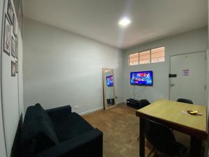2 Dorm, Vila Buarque, excelente localização, até 6 hospedes