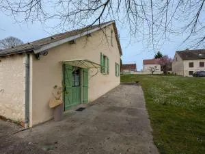 Gîte entre Touraine et Berry, bordé de rivière, près du parc animalier et station thermale - FR-1-591-67 - 图尔农－圣马丹