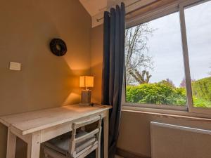 Maisons de vacances Gite en Berry au coeur du Parc Naturel avec jardin et parking, 3 chambres, cheminee - FR-1-591-157 : photos des chambres