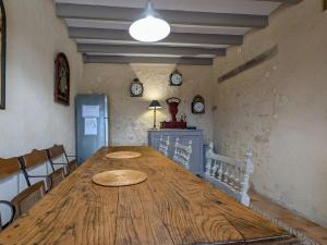 Maisons de vacances Gite en Berry au coeur du Parc Naturel avec jardin et parking, 3 chambres, cheminee - FR-1-591-157 : photos des chambres