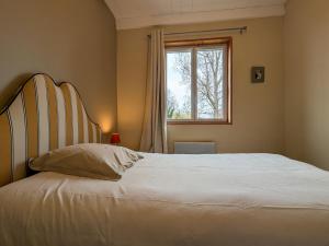 Maisons de vacances Gite en Berry au coeur du Parc Naturel avec jardin et parking, 3 chambres, cheminee - FR-1-591-157 : photos des chambres