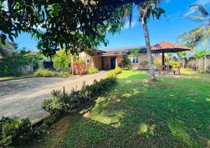 Bird Beach Bungalow