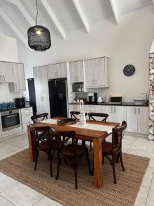 11 on Korhaan Paternoster