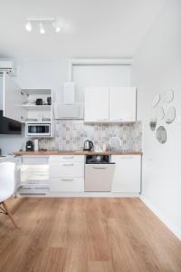 Sunny Studio Wólczańska 53 - Parking- by Rentujemy