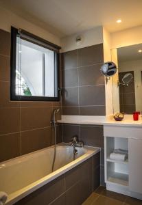 Hotels Hotel 202 : photos des chambres