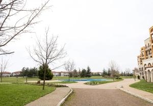 Lighthouse Glof Resort - 1BD Apartment by Flat Mаnager