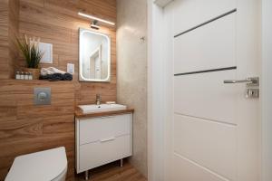 Sunny Studio Wólczańska 53 - Parking- by Rentujemy