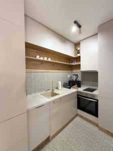 Posh Cat City Apartment