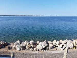 Piran, charming apartment facing sea ! 