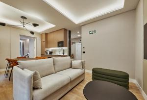 Centro II calle Barcelona 4BR - 3-звездочные отели в городе Мадрид