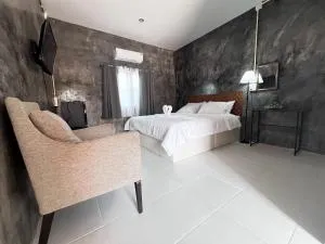 Baan Bua Homestay & Poolvilla - Ban Pa Mak (1)