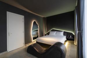 Đào Tiên Hotel - Mai Xuân Thưởng