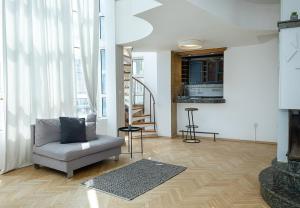 3BD Maisonette with Sea Views - Next to Sea Garden by Flat Mаnаger