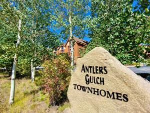 Antlers Gulch 502 by SummitCove Lodging