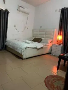 Abuja familyshort let - Ankuru