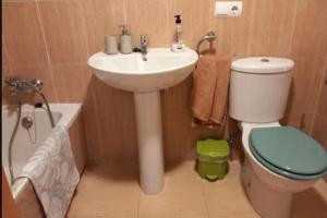 Ground-floor 2 Gardens Pool Parking 3-5min beach