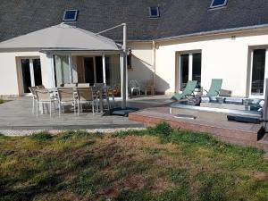 Maisons de vacances KER IZEL - Grande maison au calme avec spa : photos des chambres
