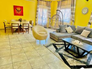 Three rooms Appartment Bieyem assi - 3-star hotels in Yaoundé