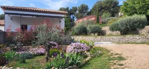 Jolie maison neuve entre mer et colline en Provence