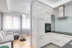 Nowy Świat 41A by NYX Apart B