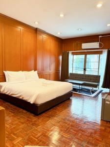 Stay On Sukhumvit 11 BTS Nana