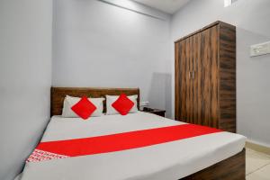 Hotel O Super Corridor