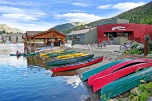 Mall 1421 by SummitCove Lodging