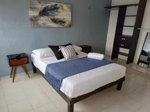 Hermosa Casa con Alberca cerca del Aeropuerto - Conkal