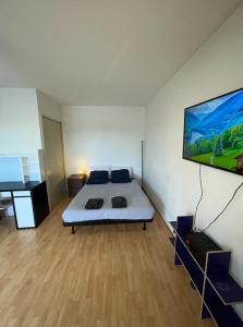 Appartements Geneva Residences - Colourful Apartment by the border : photos des chambres