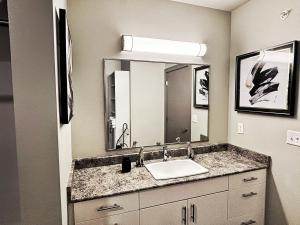 The Green Onyx Escape