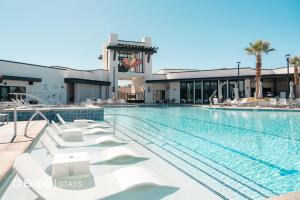 The Lighthouse at Desert Color (by Ember Stays)