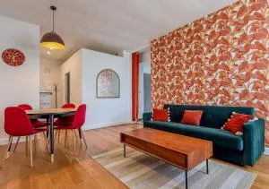 Appart avec terrasse, vue & parking - hyper centre - 沙特尔