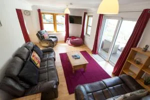 4 Eas Brae Apartment - Calgary