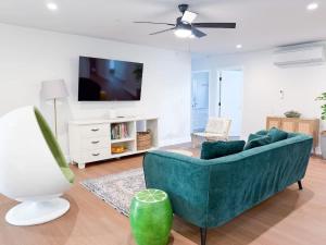 Lime Light La Mesa New 4BR 3BA Group Friendly